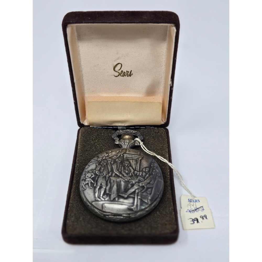 Vintage 1976 Sears Bicentennial Pocket Watch Liberty Bell Declaration Boxed